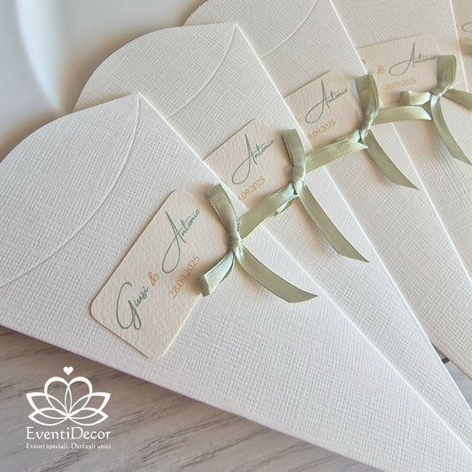 Coni portariso portaconfetti richiudibili personalizzati in verde salvia e oro - EventiDecor